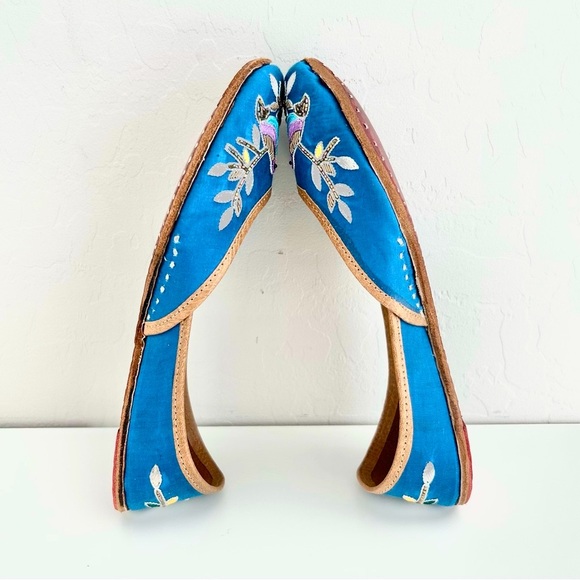 Handmade Imported Embroidered Leather Boho Flats, Juttis, Made in India, New - Picture 5 of 11
